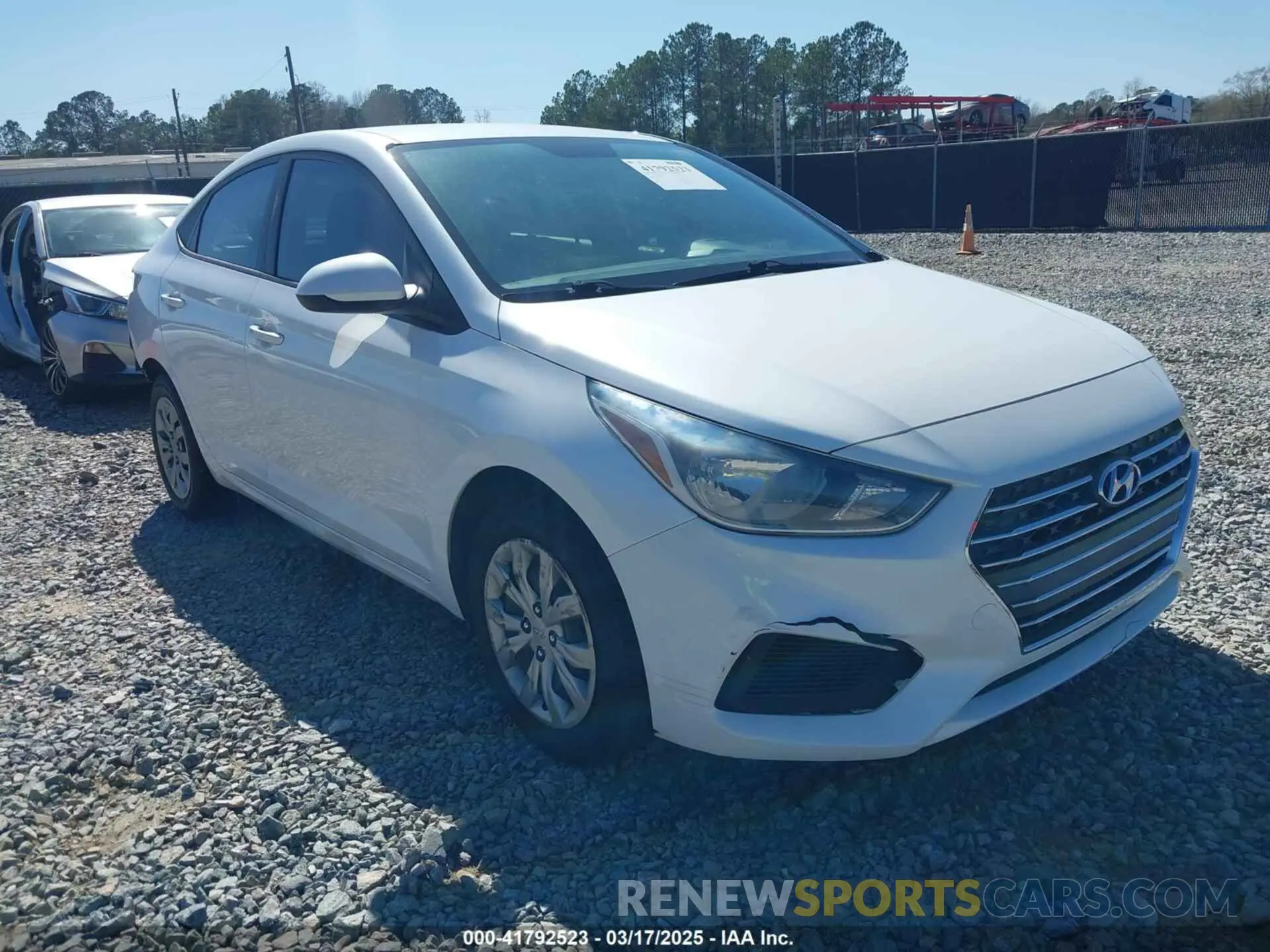 1 Photograph of a damaged car 3KPC24A30KE049717 HYUNDAI ACCENT 2019