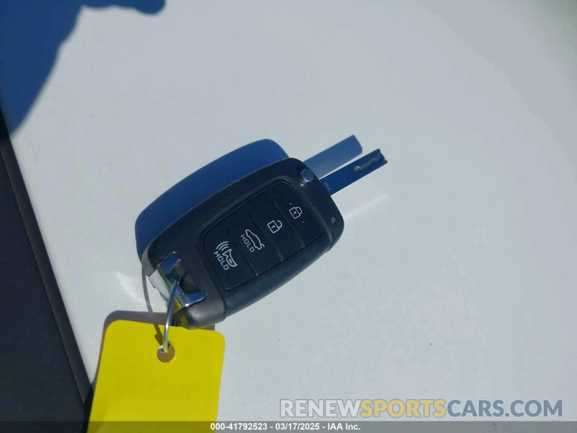11 Photograph of a damaged car 3KPC24A30KE049717 HYUNDAI ACCENT 2019