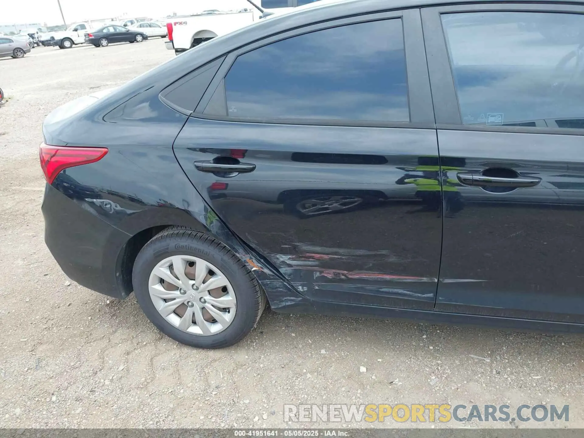 6 Photograph of a damaged car 3KPC24A30KE051161 HYUNDAI ACCENT 2019