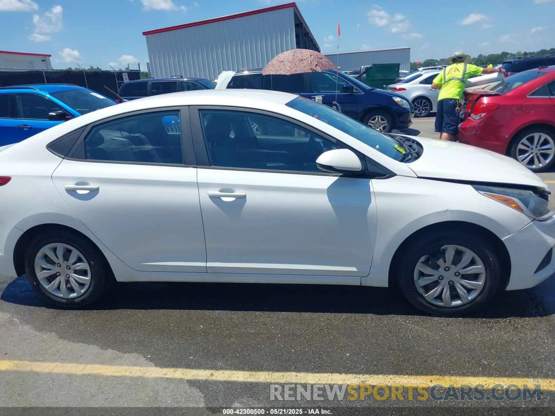13 Photograph of a damaged car 3KPC24A30KE058062 HYUNDAI ACCENT 2019