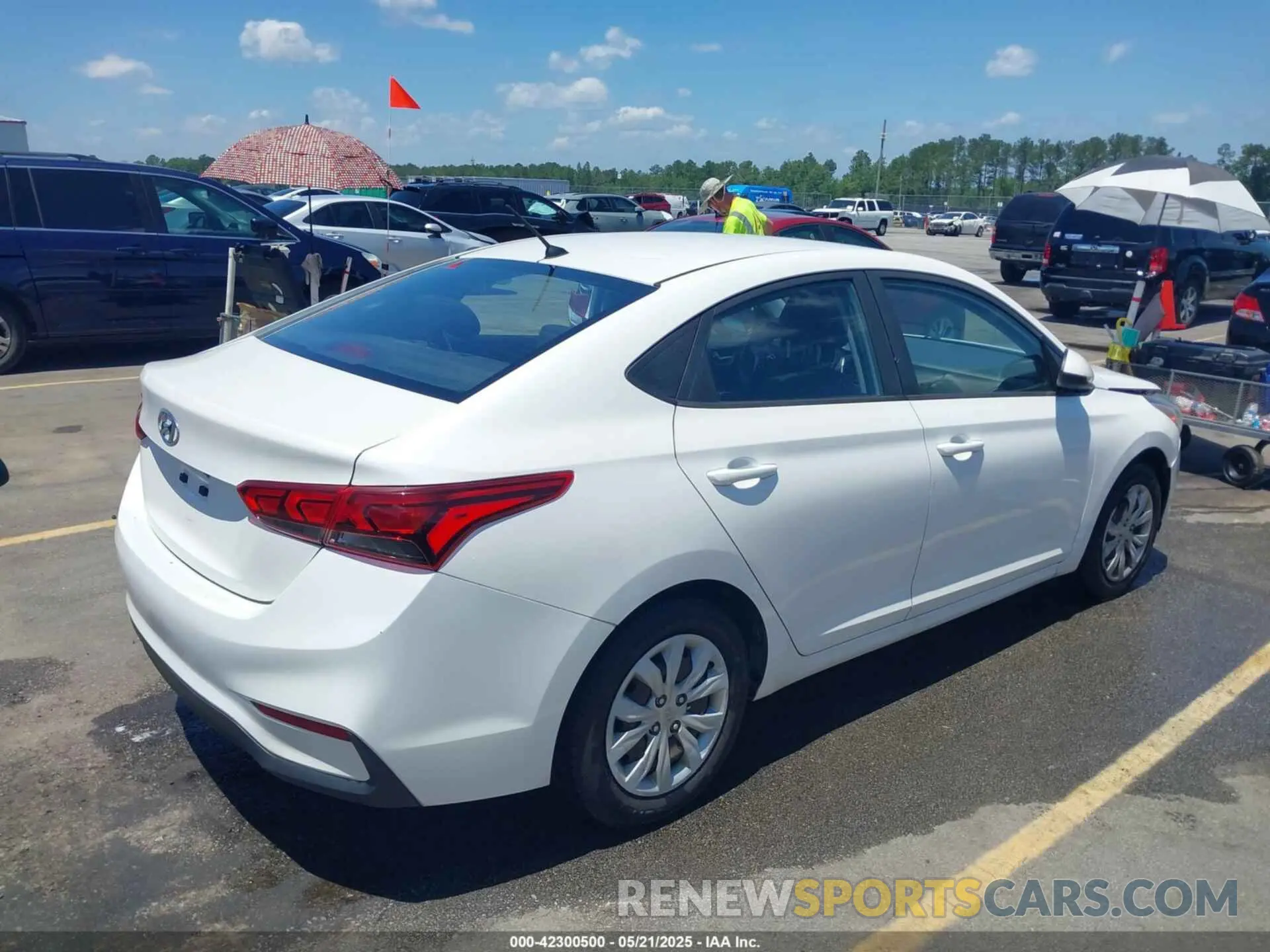 4 Photograph of a damaged car 3KPC24A30KE058062 HYUNDAI ACCENT 2019