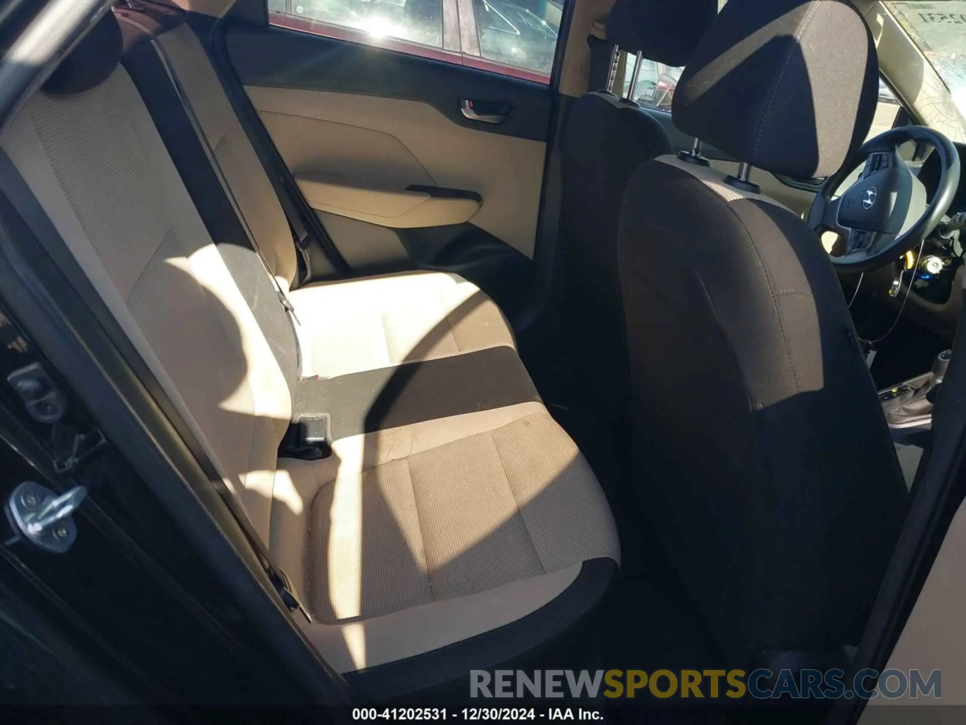 8 Photograph of a damaged car 3KPC24A30KE065061 HYUNDAI ACCENT 2019