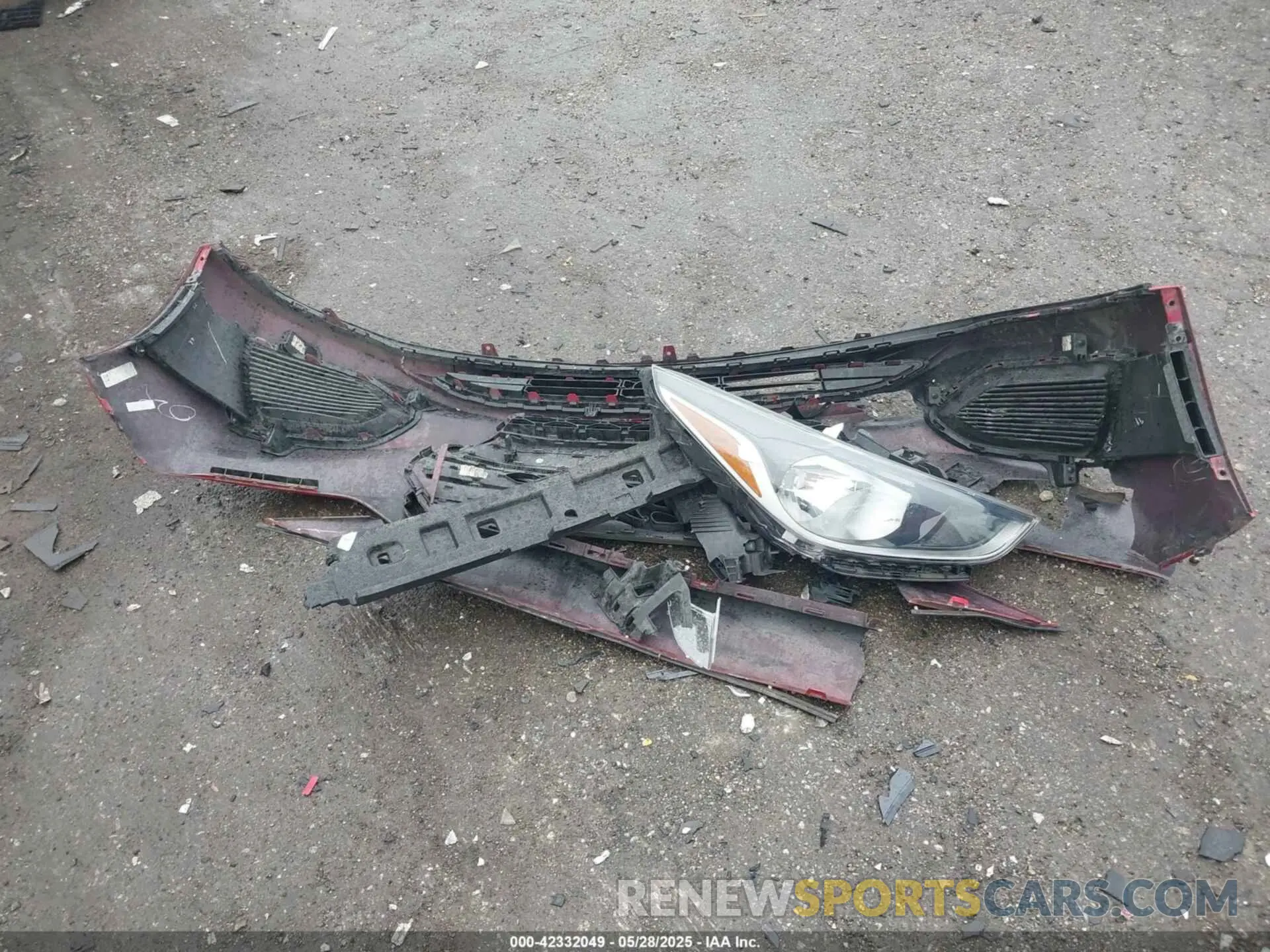 12 Photograph of a damaged car 3KPC24A30KE066839 HYUNDAI ACCENT 2019