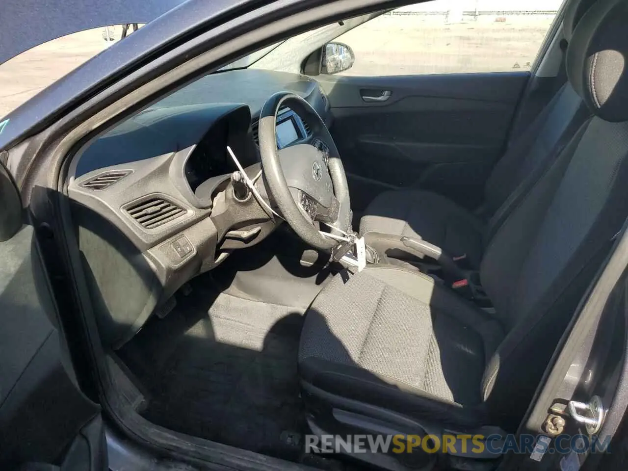 7 Photograph of a damaged car 3KPC24A30KE080112 HYUNDAI ACCENT 2019