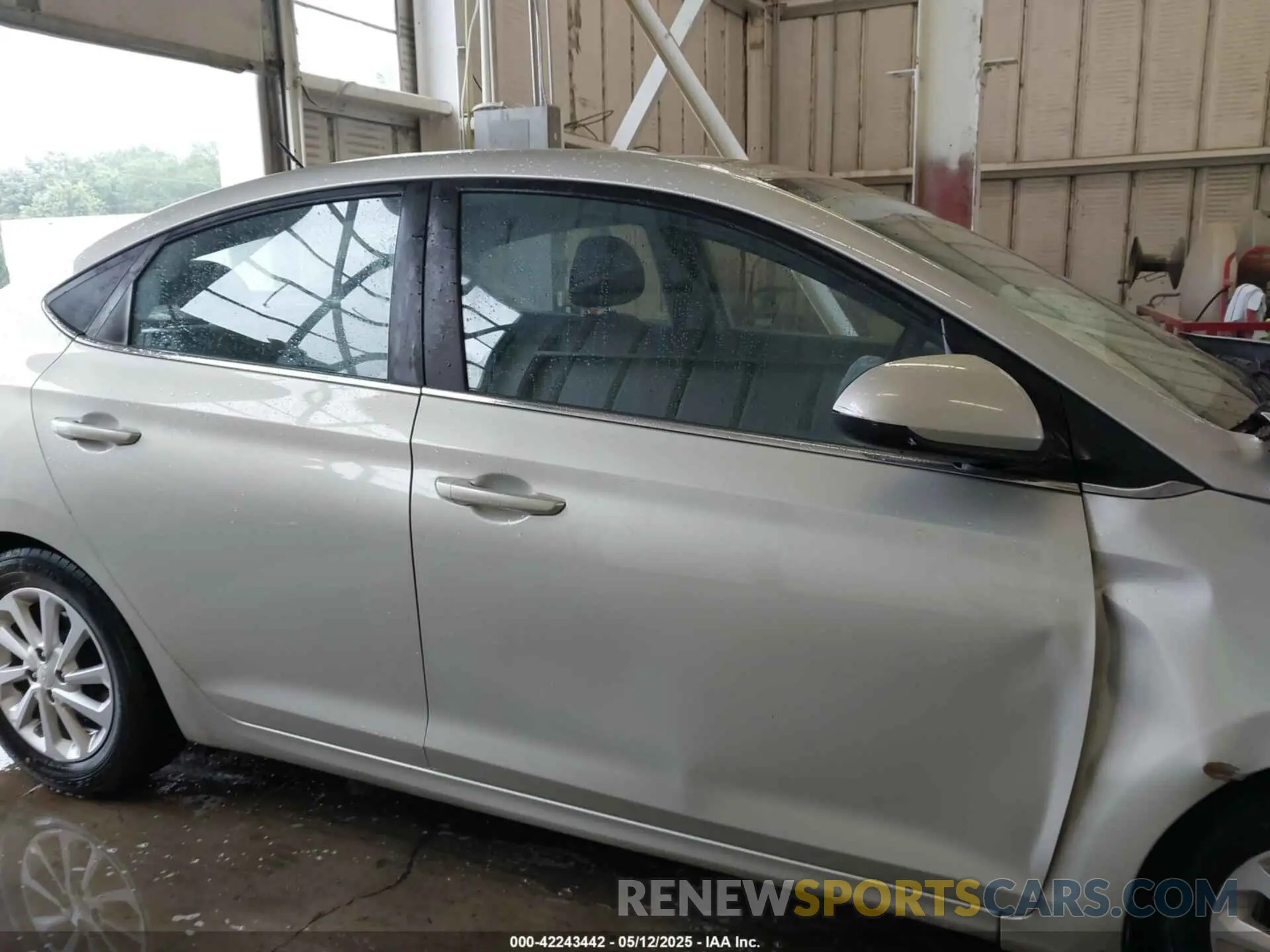 12 Photograph of a damaged car 3KPC24A31KE061360 HYUNDAI ACCENT 2019