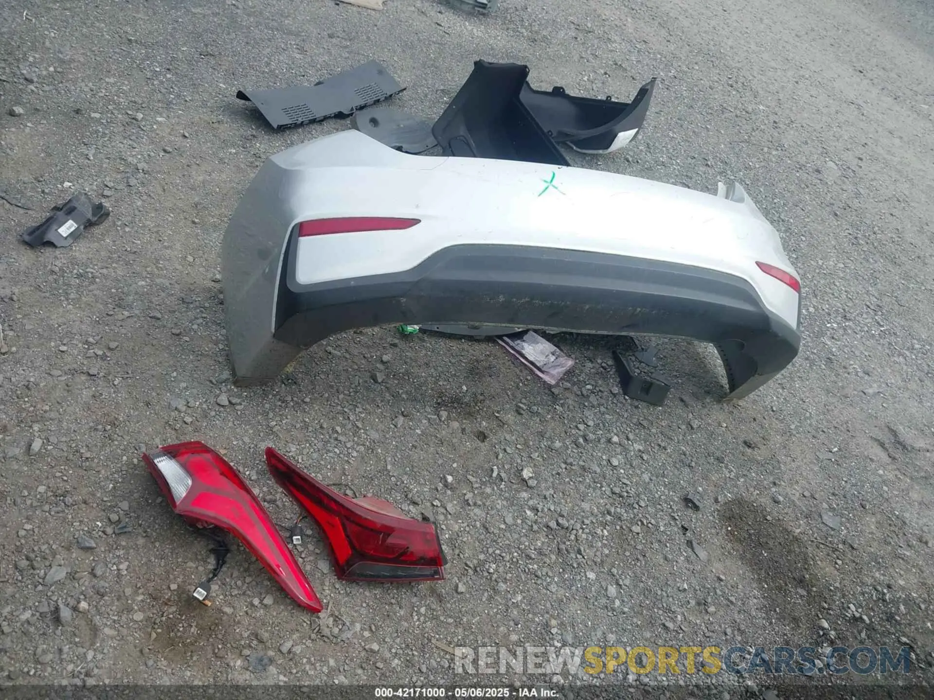 12 Photograph of a damaged car 3KPC24A31KE069202 HYUNDAI ACCENT 2019