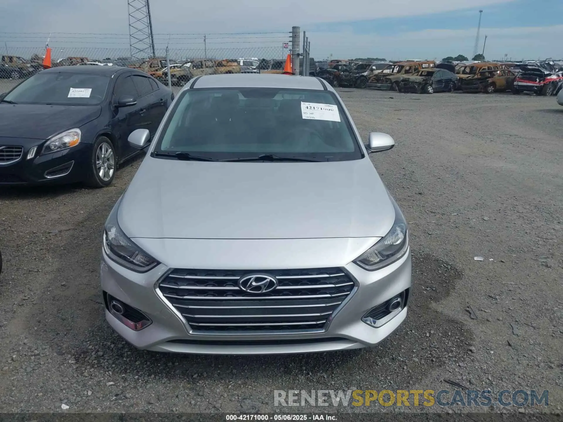 13 Photograph of a damaged car 3KPC24A31KE069202 HYUNDAI ACCENT 2019