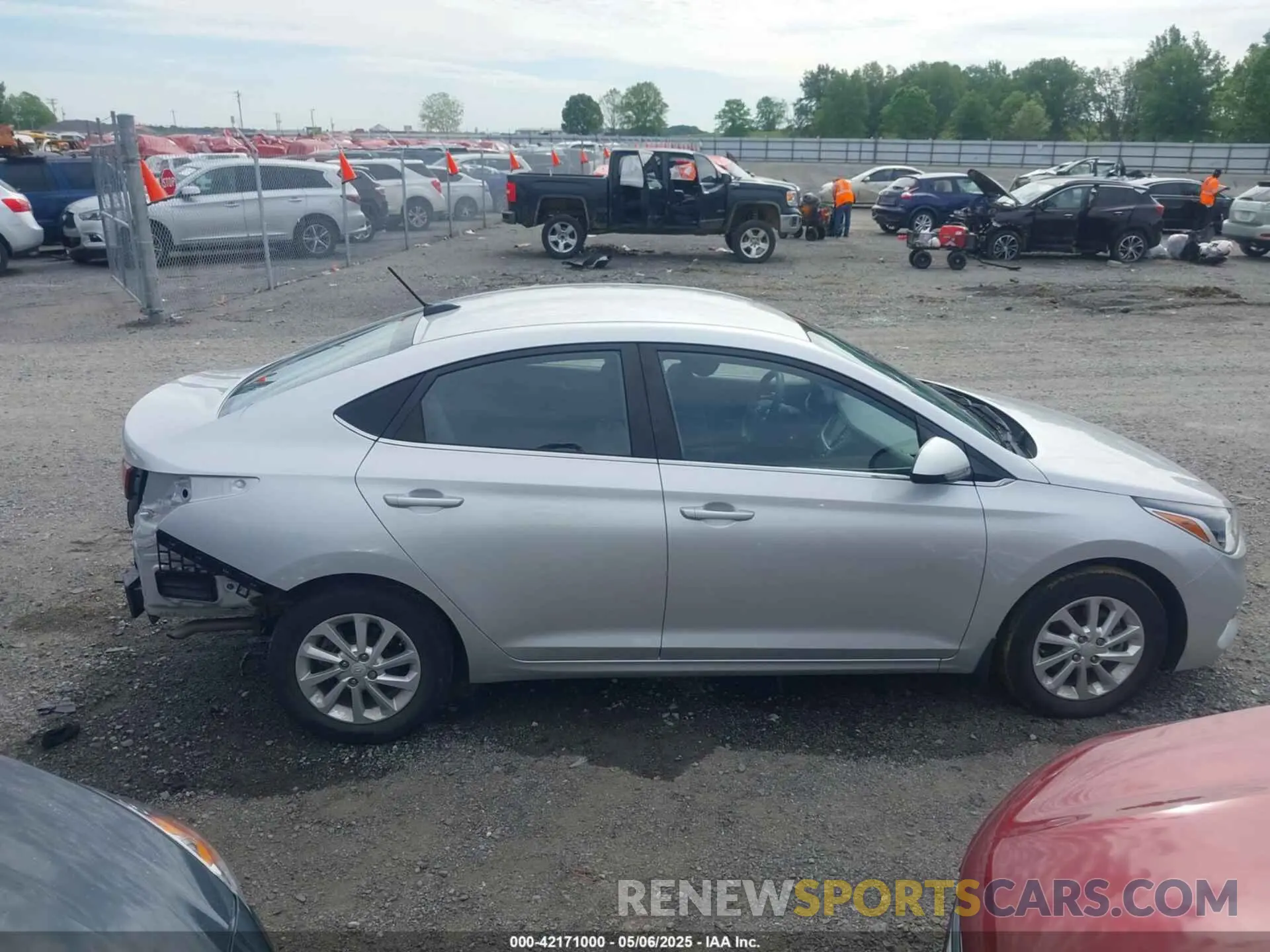 14 Photograph of a damaged car 3KPC24A31KE069202 HYUNDAI ACCENT 2019