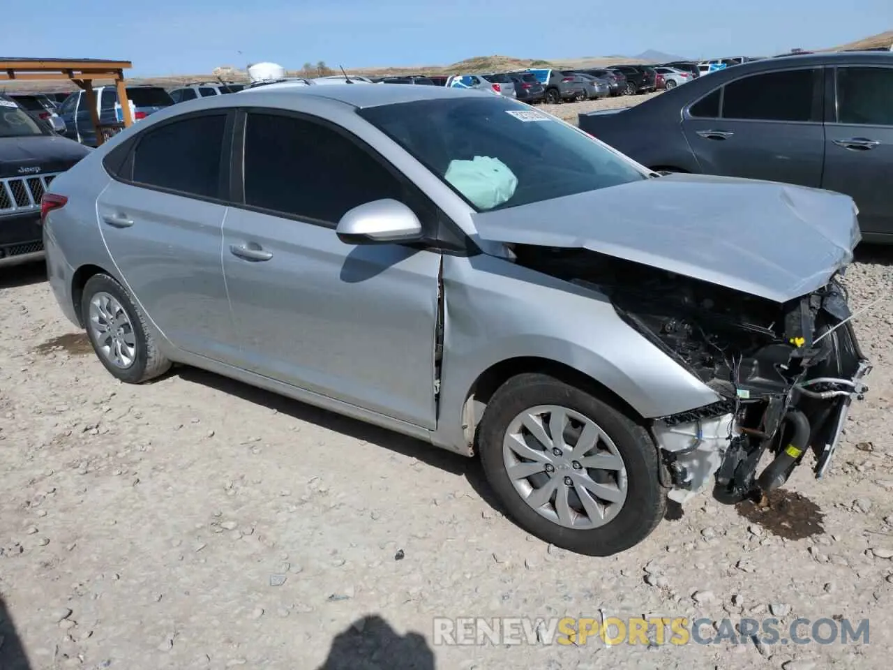 4 Photograph of a damaged car 3KPC24A31KE083990 HYUNDAI ACCENT 2019