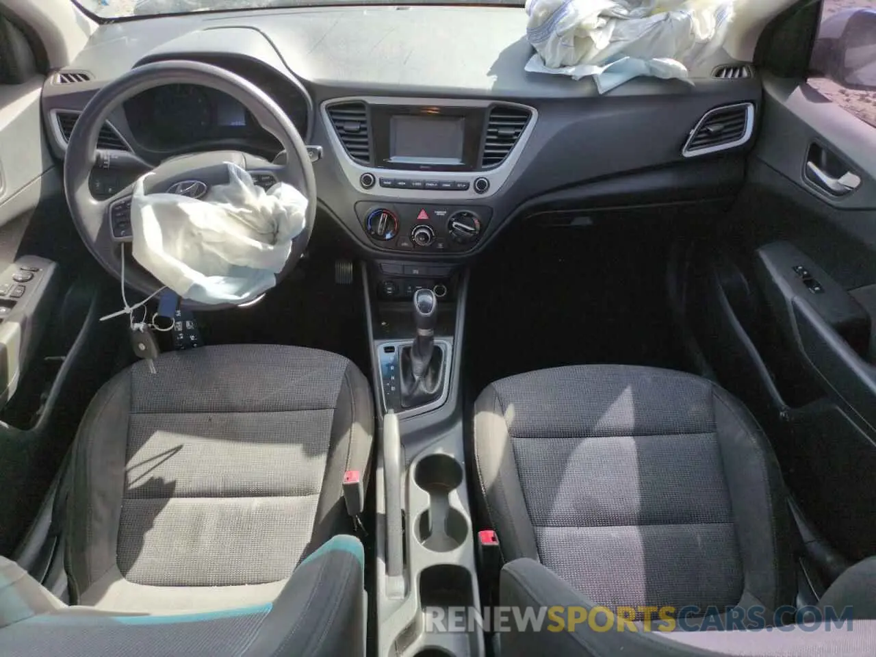 8 Photograph of a damaged car 3KPC24A31KE083990 HYUNDAI ACCENT 2019