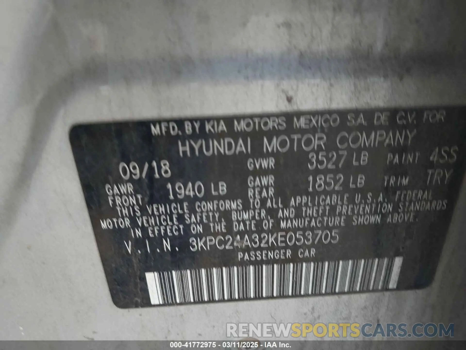 9 Photograph of a damaged car 3KPC24A32KE053705 HYUNDAI ACCENT 2019