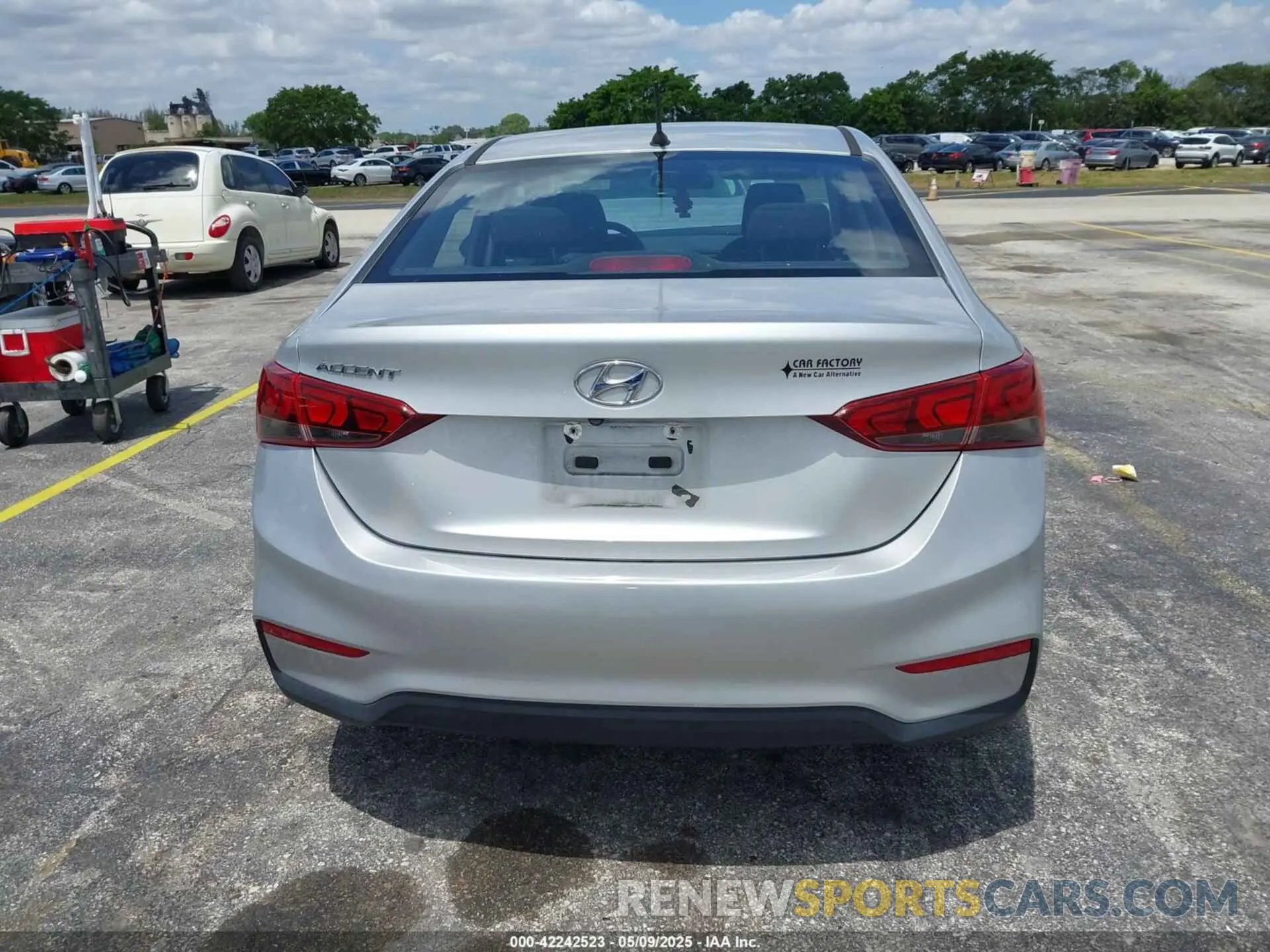 17 Photograph of a damaged car 3KPC24A32KE057947 HYUNDAI ACCENT 2019