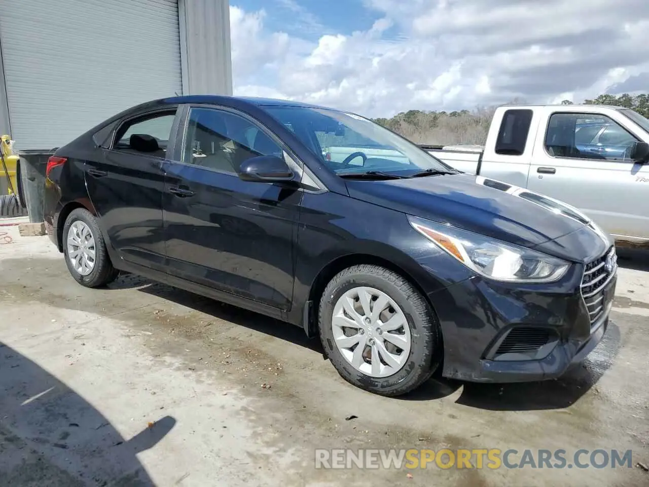 4 Photograph of a damaged car 3KPC24A32KE065711 HYUNDAI ACCENT 2019