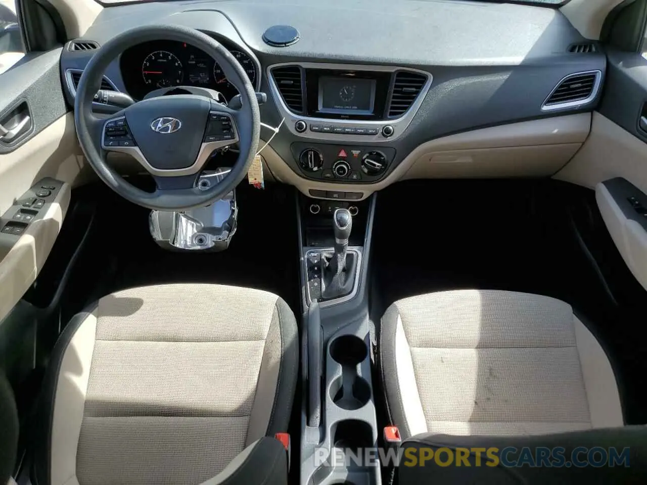 8 Photograph of a damaged car 3KPC24A32KE065711 HYUNDAI ACCENT 2019