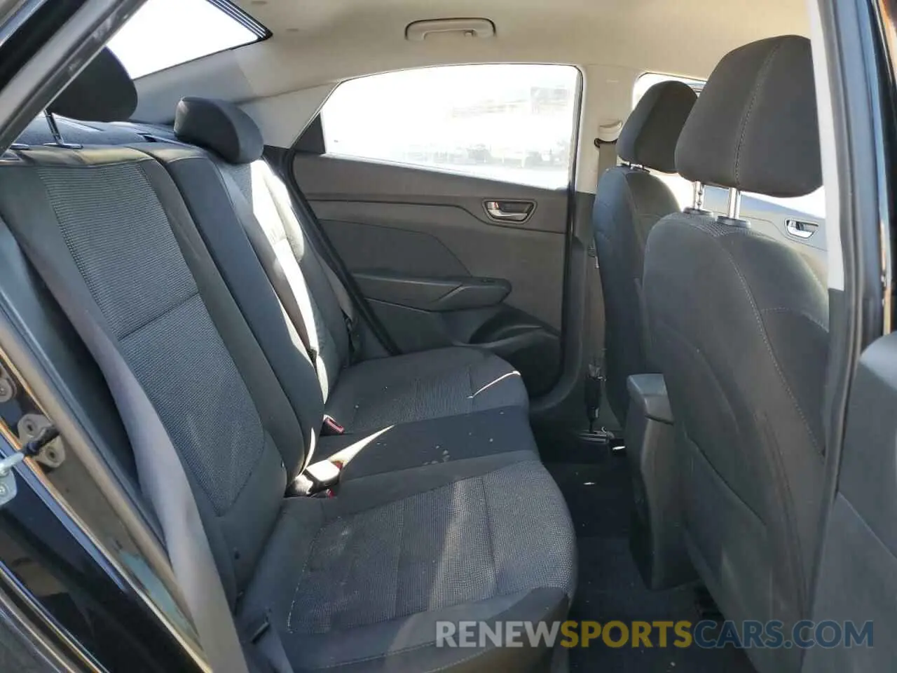 10 Photograph of a damaged car 3KPC24A33KE069542 HYUNDAI ACCENT 2019