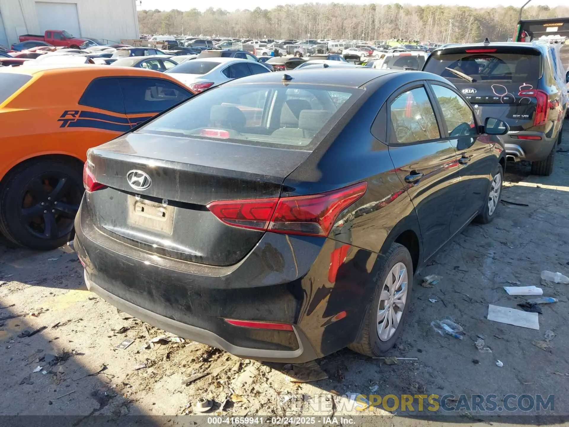 4 Photograph of a damaged car 3KPC24A33KE073090 HYUNDAI ACCENT 2019