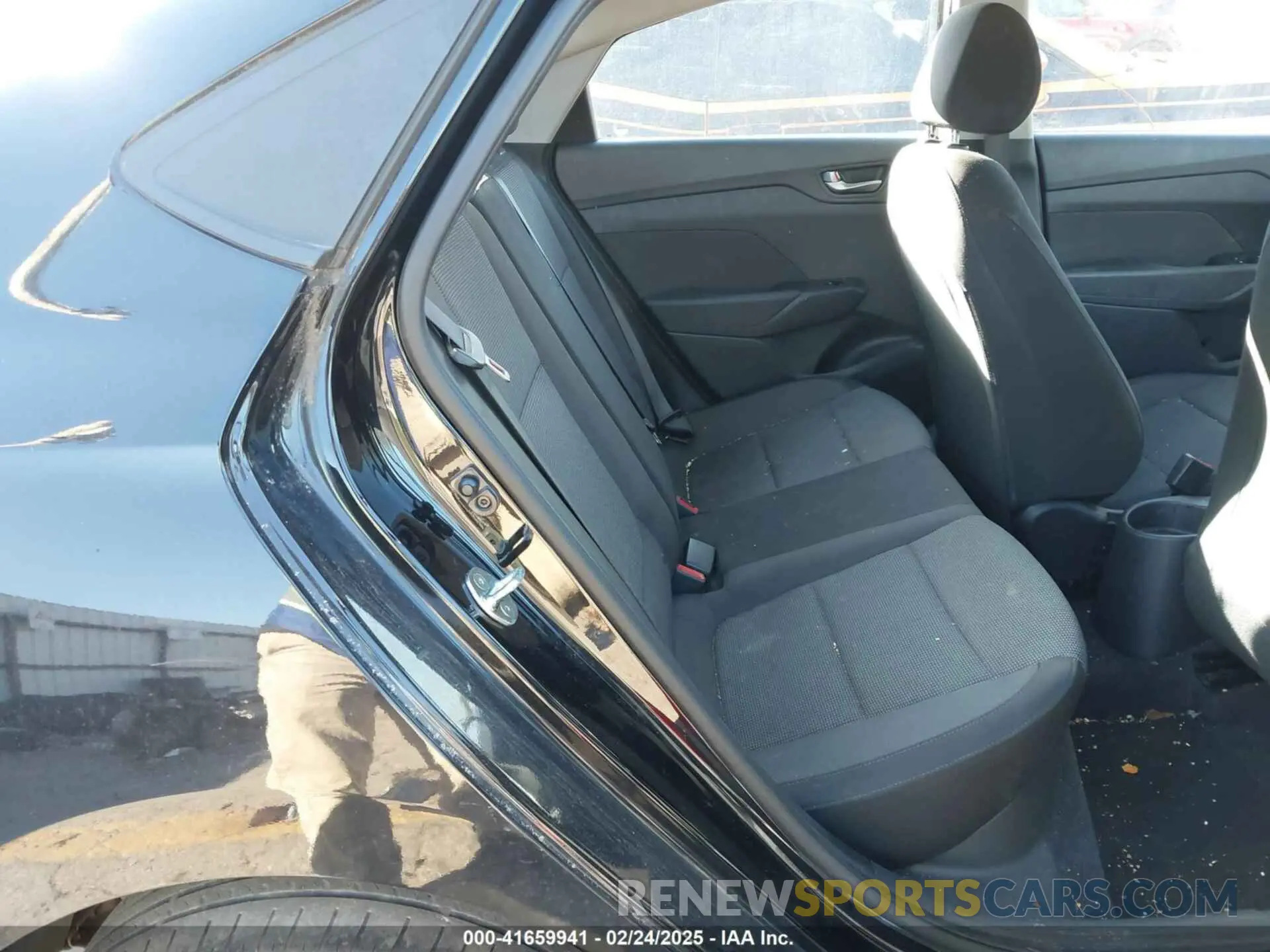 8 Photograph of a damaged car 3KPC24A33KE073090 HYUNDAI ACCENT 2019