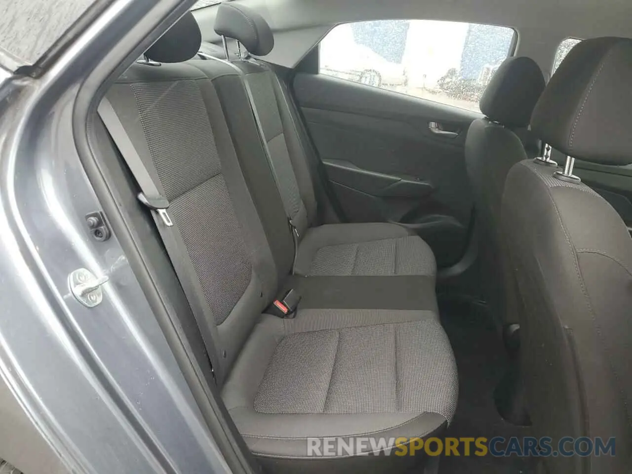 10 Photograph of a damaged car 3KPC24A33KE073977 HYUNDAI ACCENT 2019