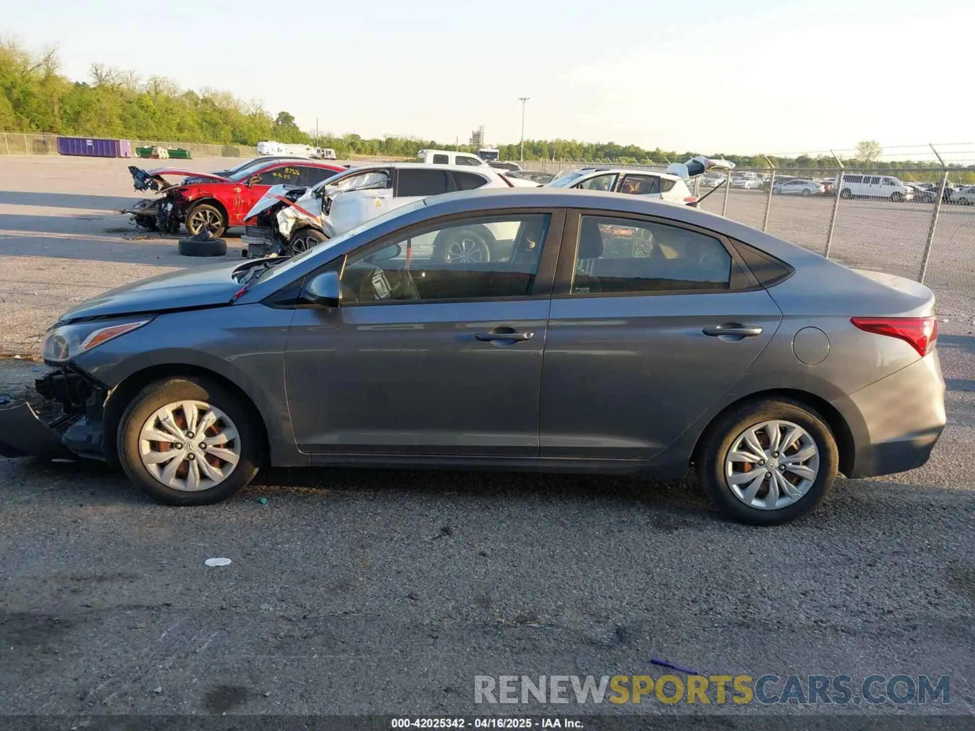 14 Photograph of a damaged car 3KPC24A33KE077656 HYUNDAI ACCENT 2019