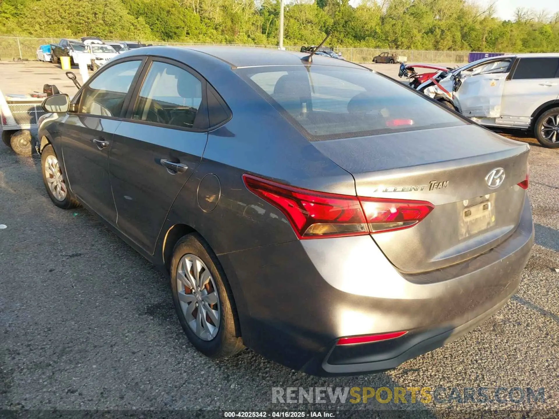 3 Photograph of a damaged car 3KPC24A33KE077656 HYUNDAI ACCENT 2019