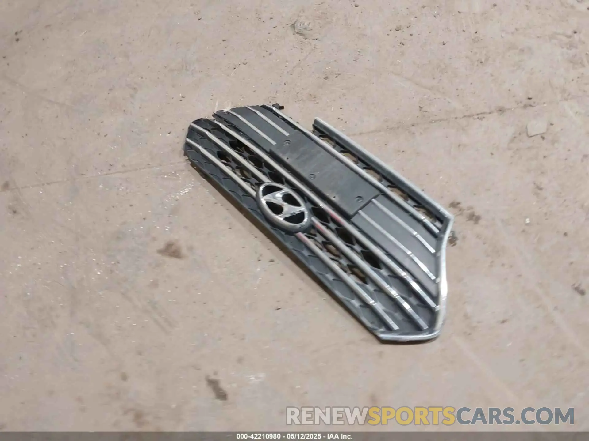 12 Photograph of a damaged car 3KPC24A33KE079651 HYUNDAI ACCENT 2019