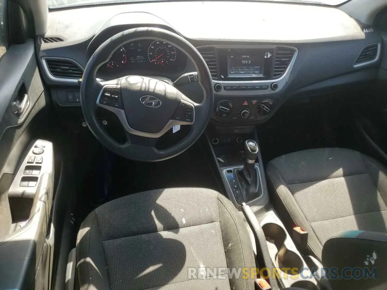 8 Photograph of a damaged car 3KPC24A33KE082467 HYUNDAI ACCENT 2019