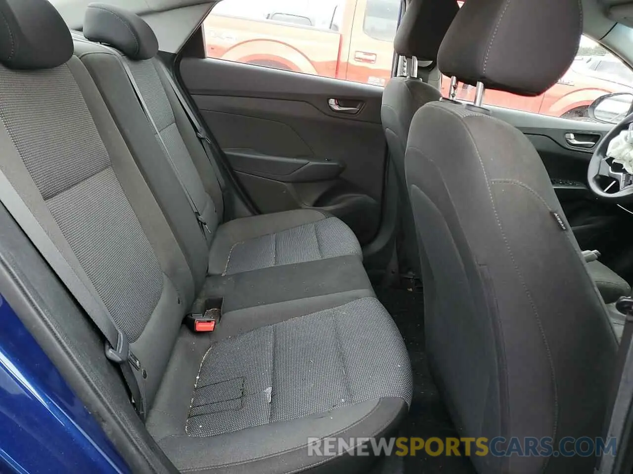 10 Photograph of a damaged car 3KPC24A33KE087250 HYUNDAI ACCENT 2019