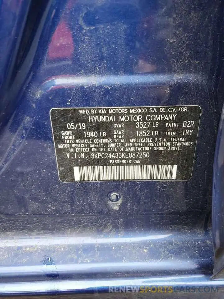 12 Photograph of a damaged car 3KPC24A33KE087250 HYUNDAI ACCENT 2019