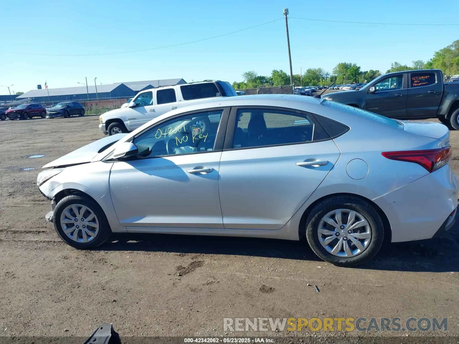 14 Photograph of a damaged car 3KPC24A34KE043001 HYUNDAI ACCENT 2019
