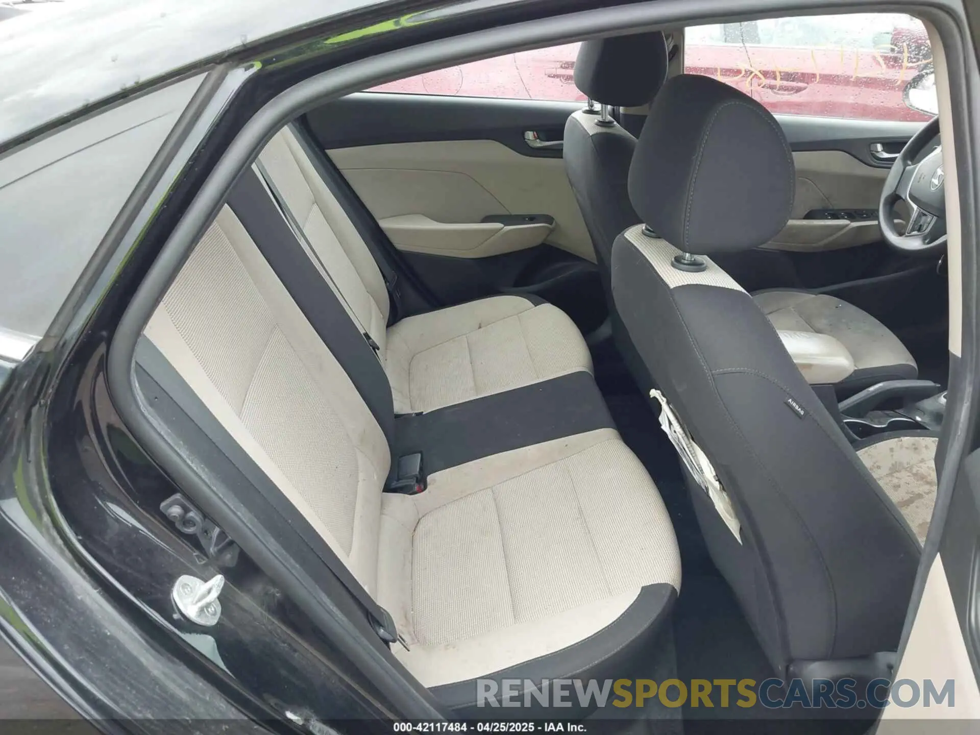 8 Photograph of a damaged car 3KPC24A34KE060798 HYUNDAI ACCENT 2019