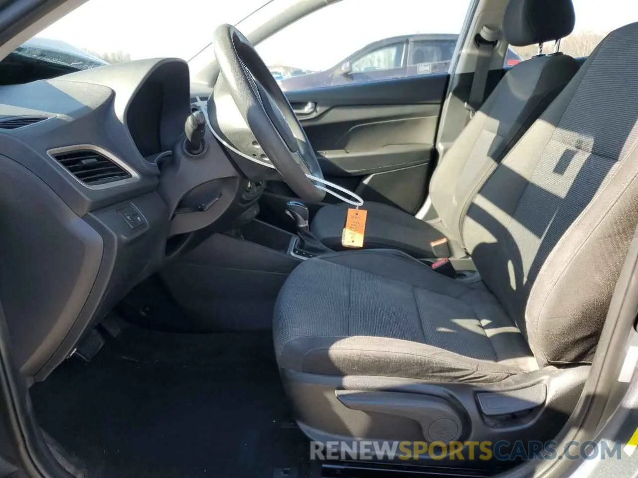 7 Photograph of a damaged car 3KPC24A34KE065046 HYUNDAI ACCENT 2019