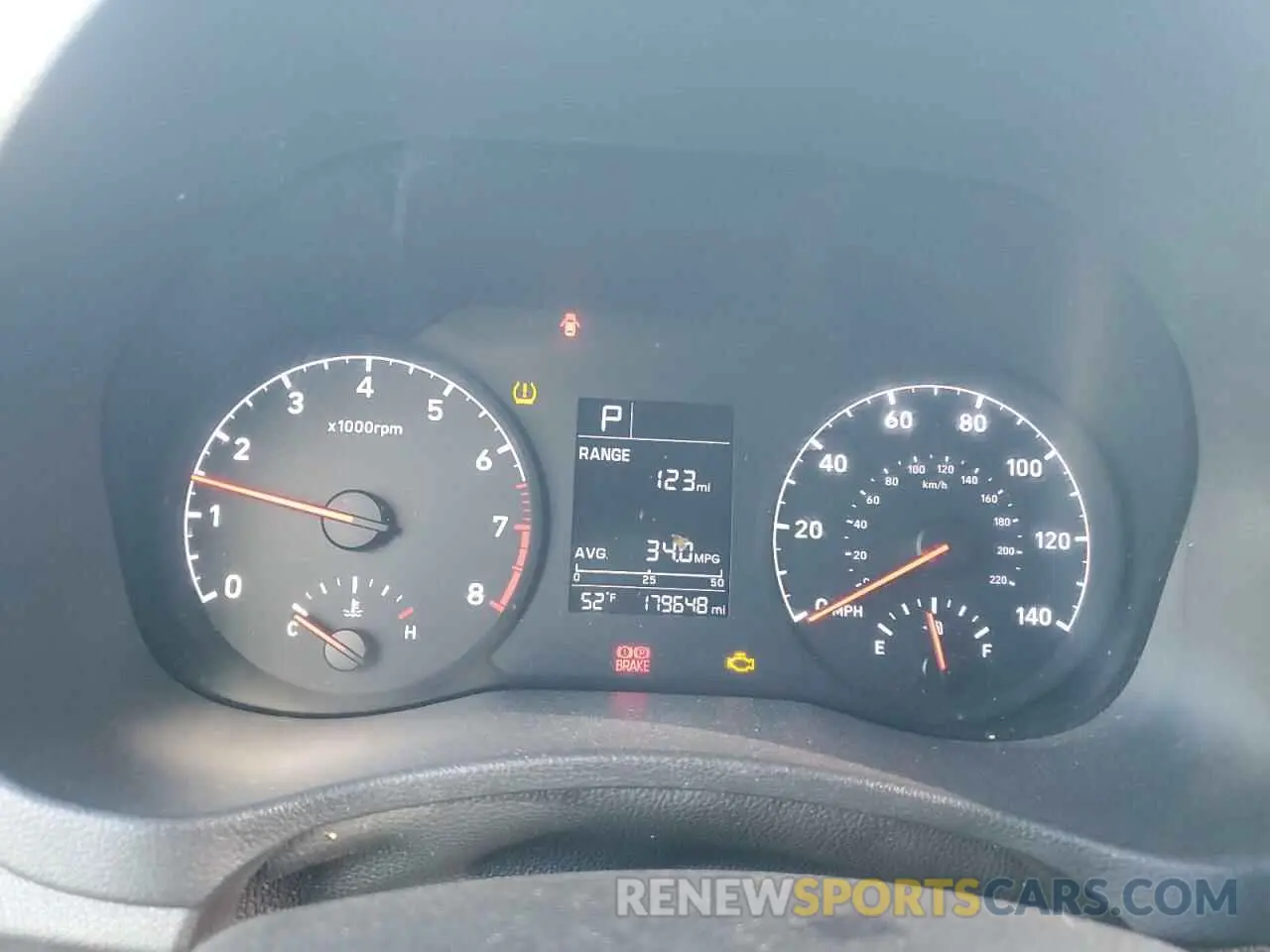9 Photograph of a damaged car 3KPC24A34KE073633 HYUNDAI ACCENT 2019