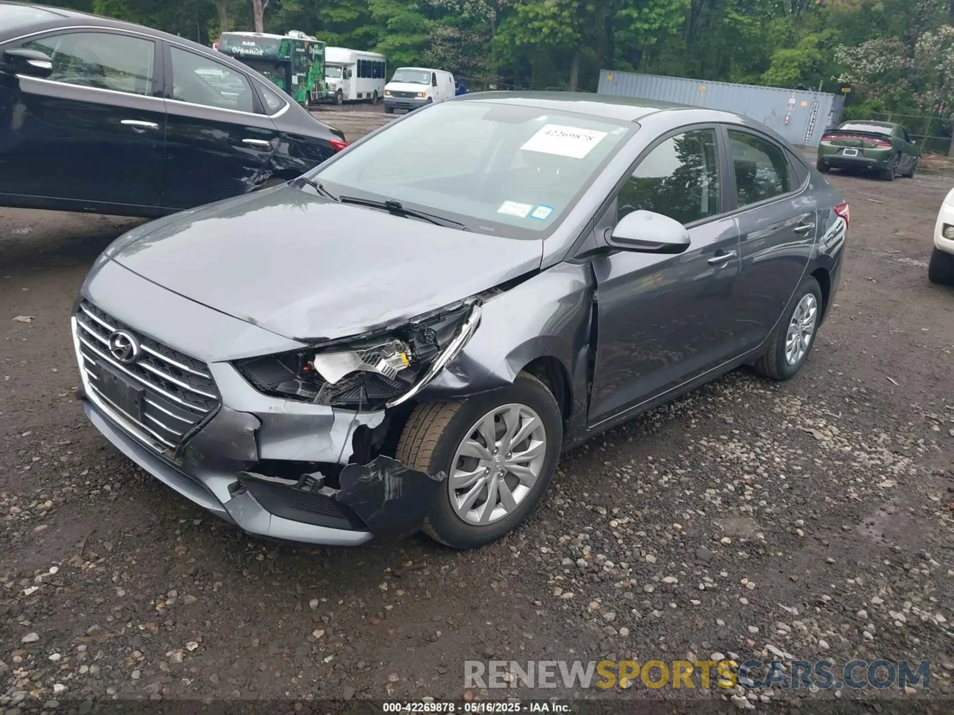 2 Photograph of a damaged car 3KPC24A34KE087001 HYUNDAI ACCENT 2019