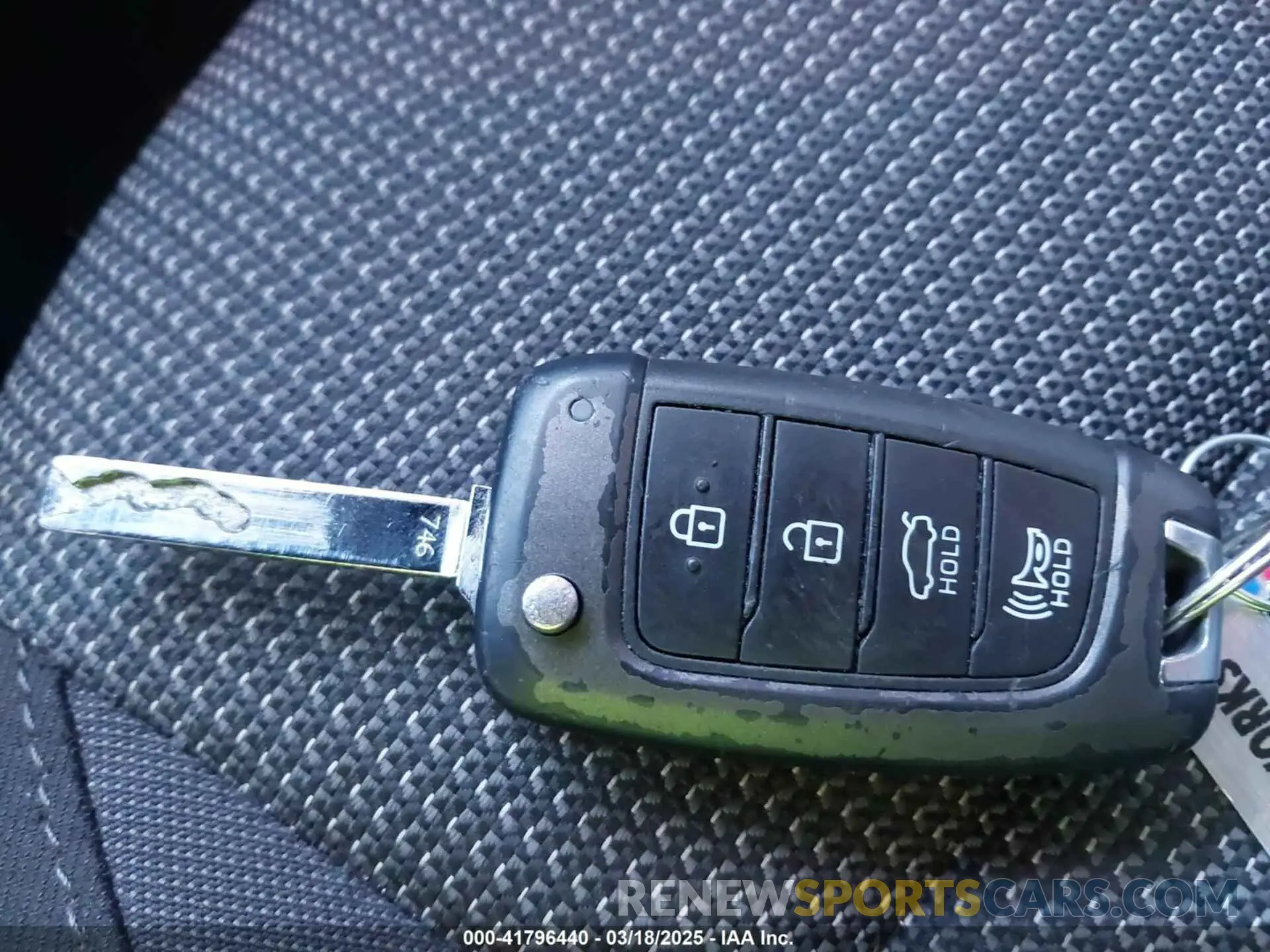 11 Photograph of a damaged car 3KPC24A34KE088438 HYUNDAI ACCENT 2019