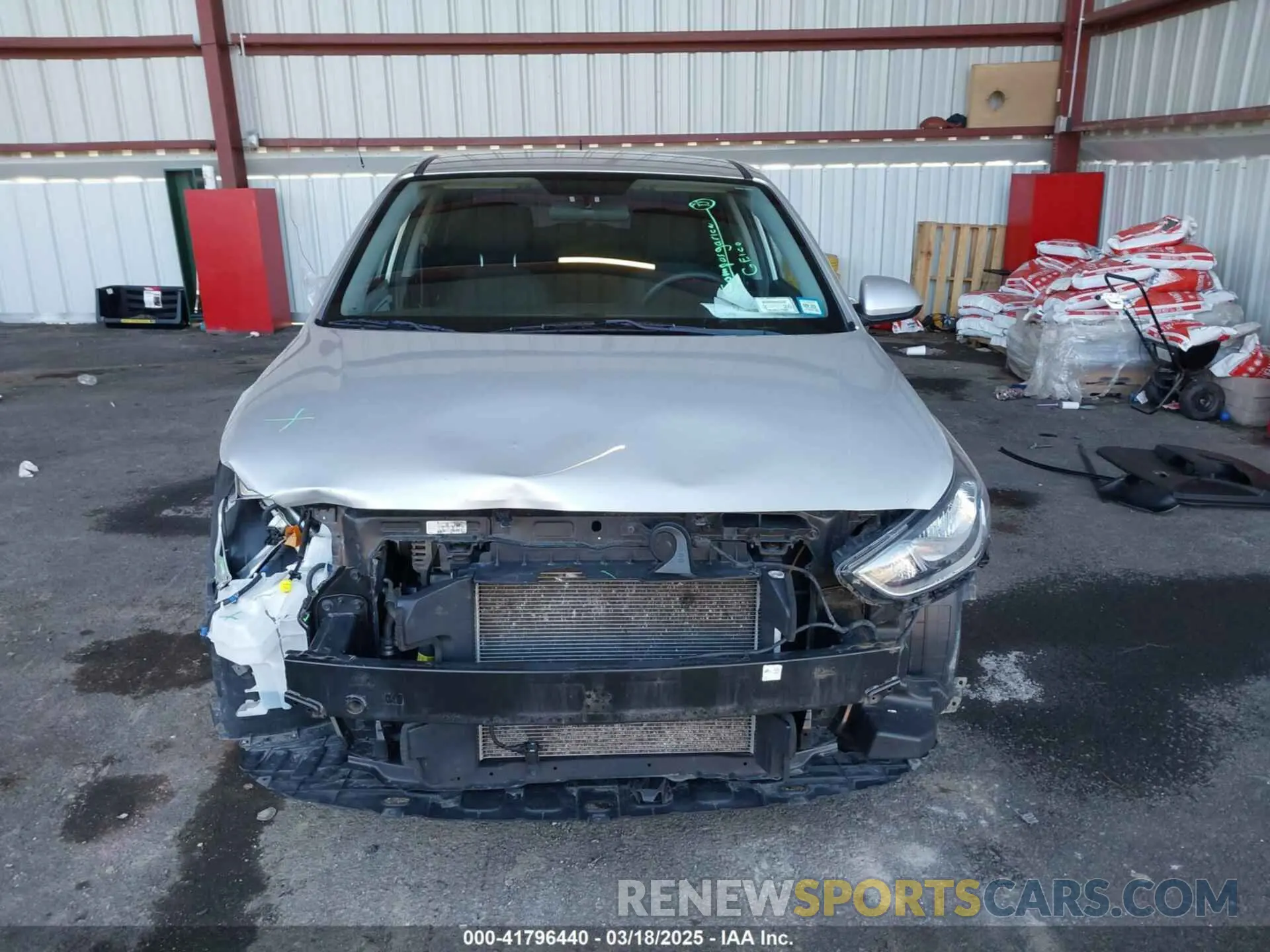 13 Photograph of a damaged car 3KPC24A34KE088438 HYUNDAI ACCENT 2019