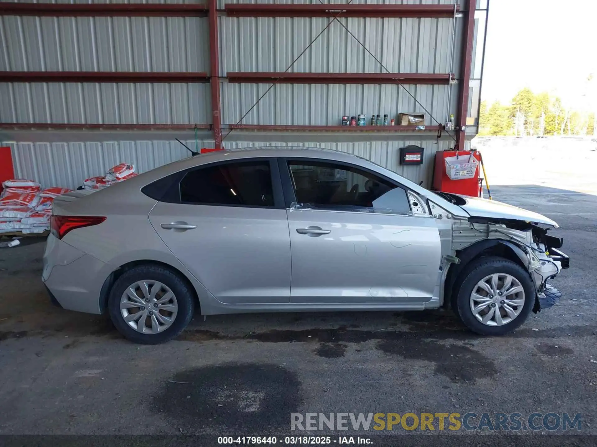 14 Photograph of a damaged car 3KPC24A34KE088438 HYUNDAI ACCENT 2019