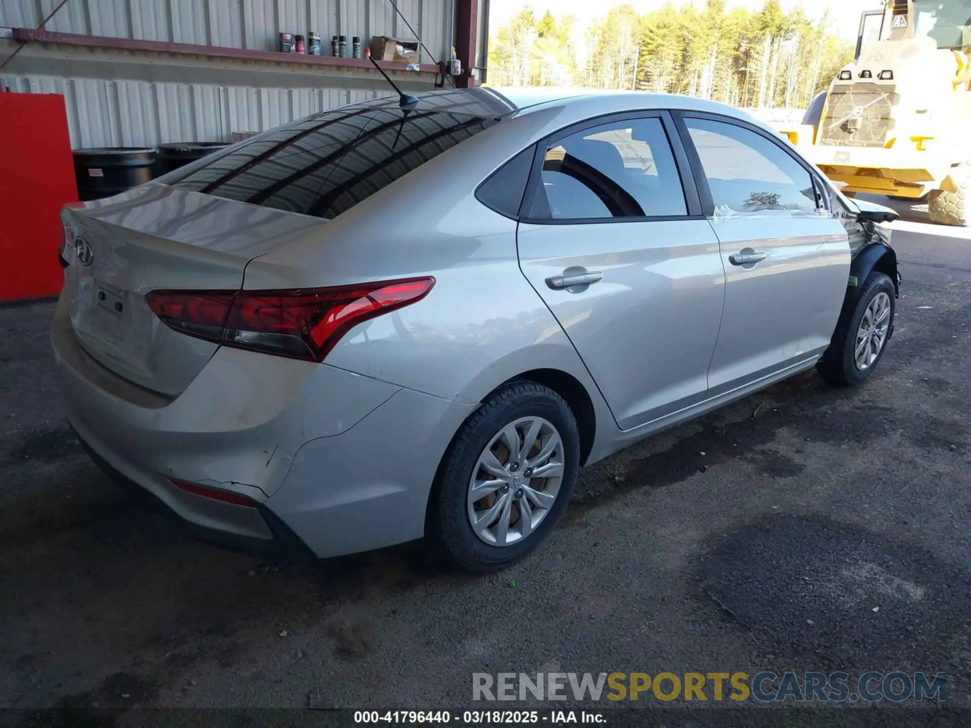 4 Photograph of a damaged car 3KPC24A34KE088438 HYUNDAI ACCENT 2019