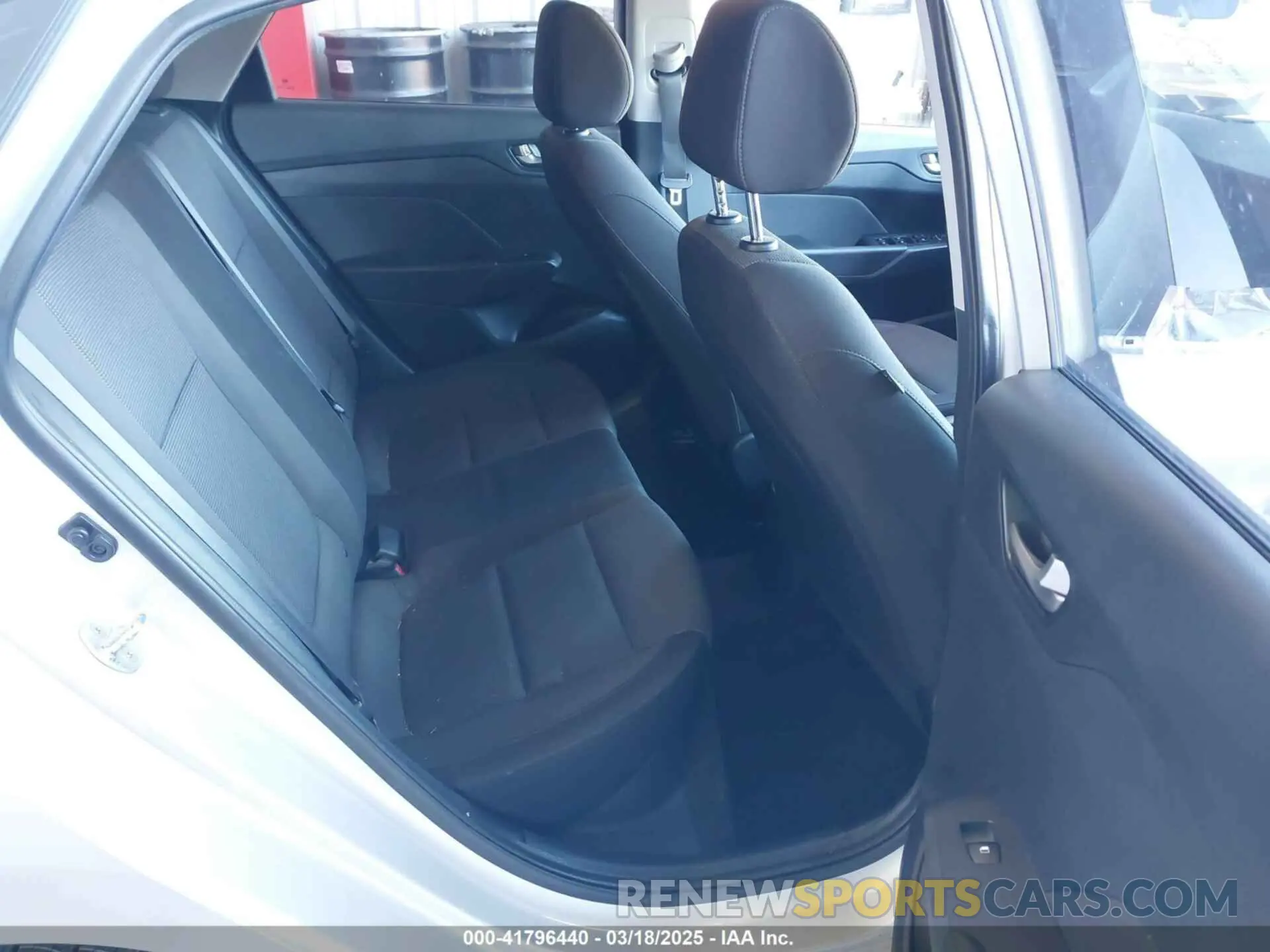 8 Photograph of a damaged car 3KPC24A34KE088438 HYUNDAI ACCENT 2019