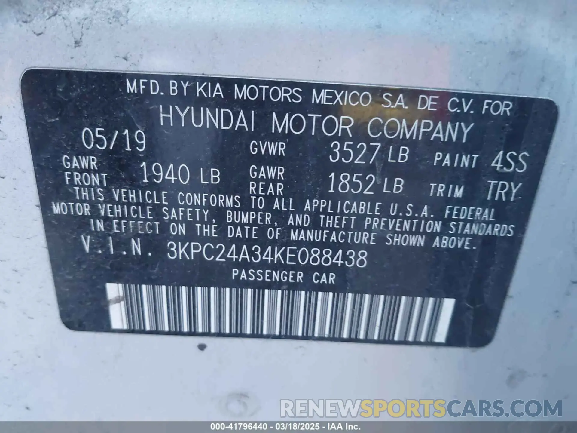 9 Photograph of a damaged car 3KPC24A34KE088438 HYUNDAI ACCENT 2019