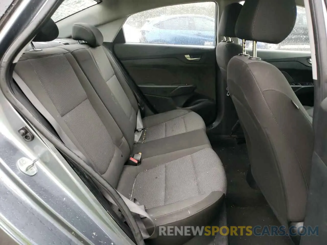 10 Photograph of a damaged car 3KPC24A35KE042164 HYUNDAI ACCENT 2019