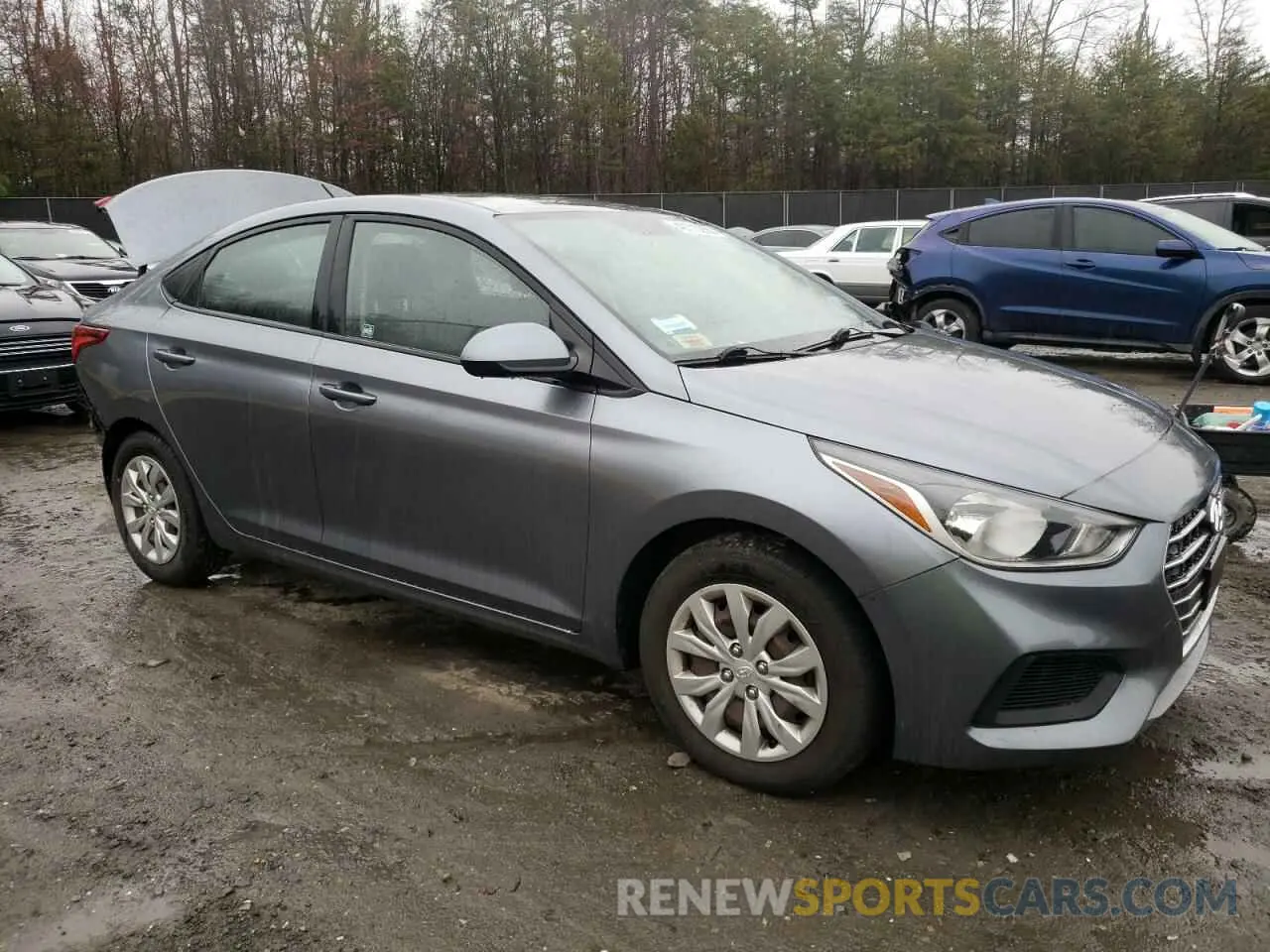 4 Photograph of a damaged car 3KPC24A35KE042164 HYUNDAI ACCENT 2019