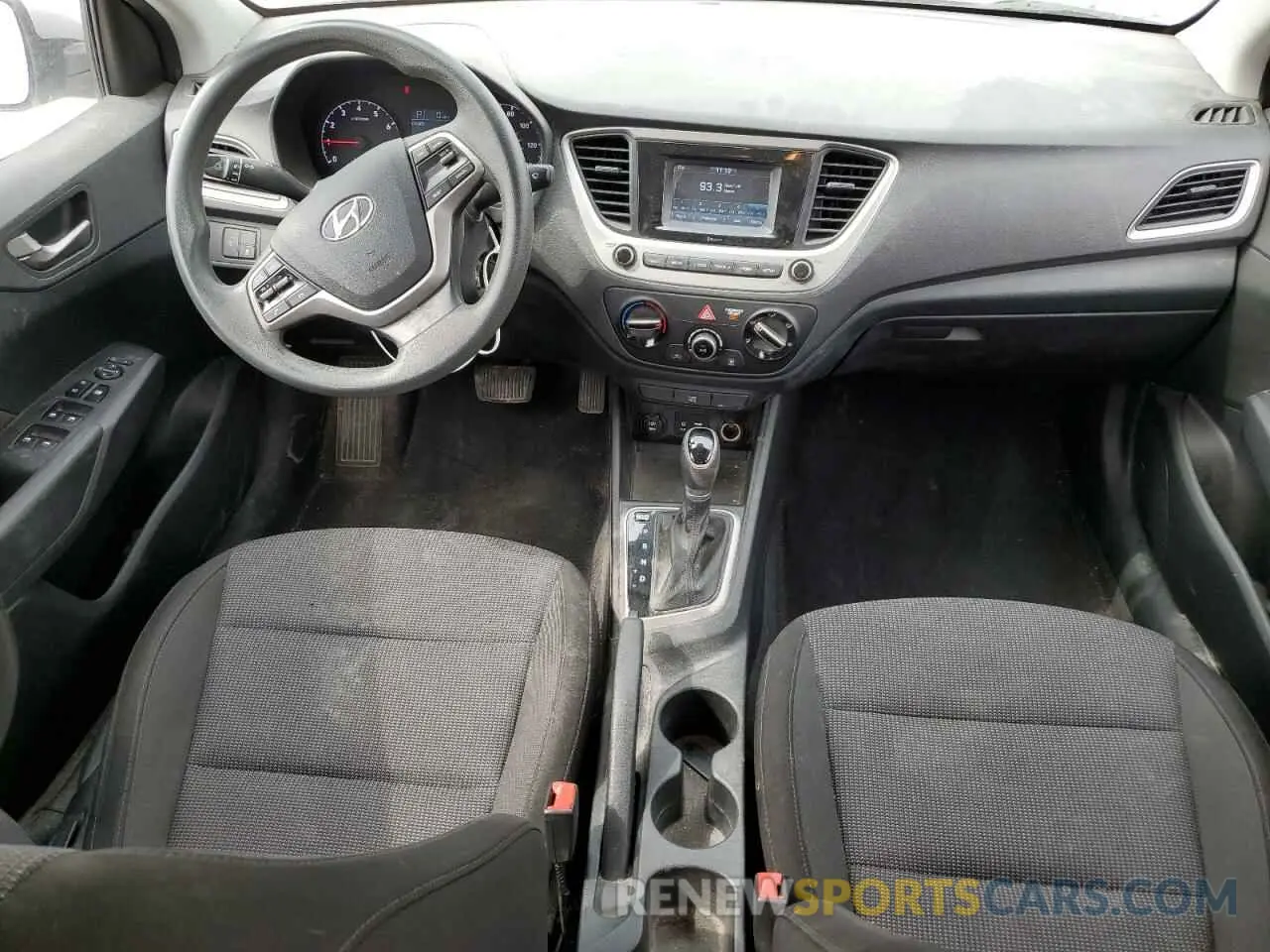 8 Photograph of a damaged car 3KPC24A35KE060230 HYUNDAI ACCENT 2019