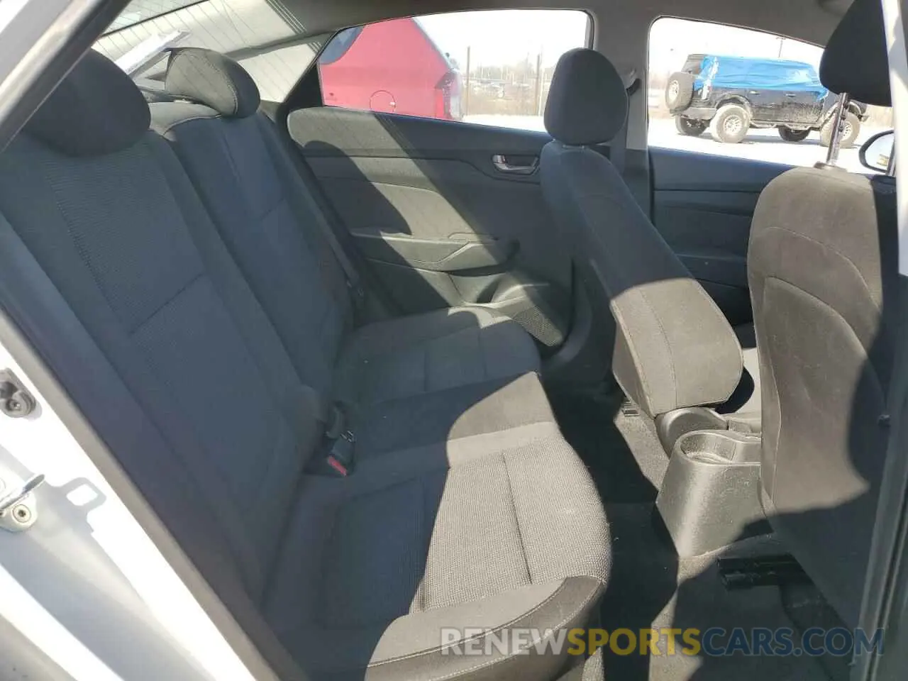 10 Photograph of a damaged car 3KPC24A35KE060664 HYUNDAI ACCENT 2019