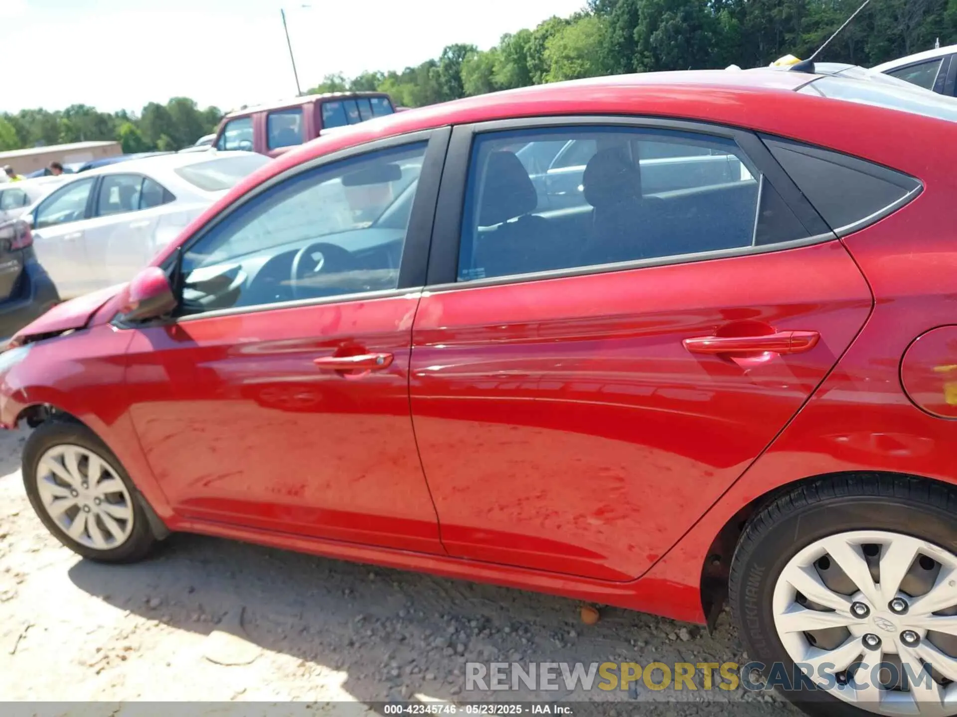 13 Photograph of a damaged car 3KPC24A35KE064617 HYUNDAI ACCENT 2019