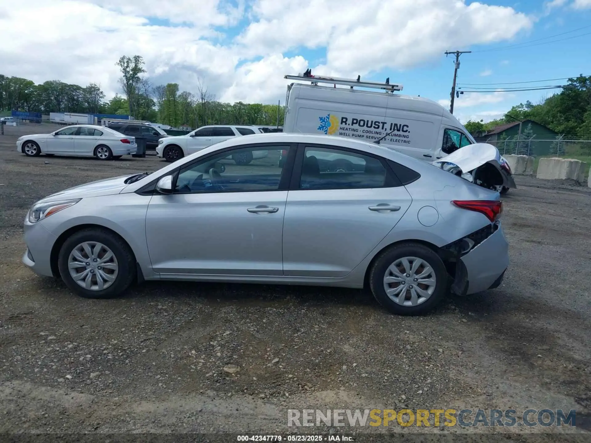 14 Photograph of a damaged car 3KPC24A35KE064875 HYUNDAI ACCENT 2019