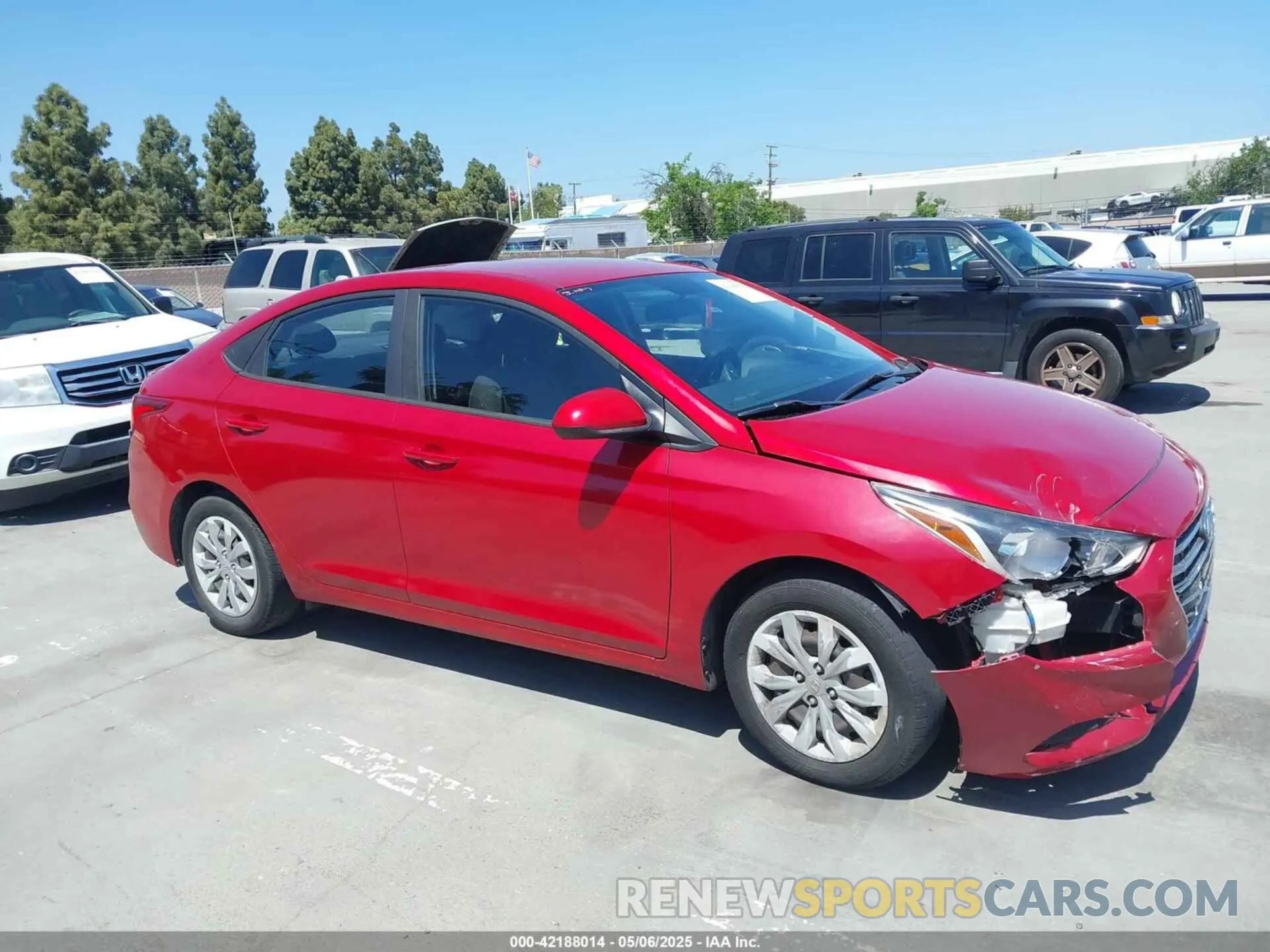 1 Photograph of a damaged car 3KPC24A35KE076749 HYUNDAI ACCENT 2019