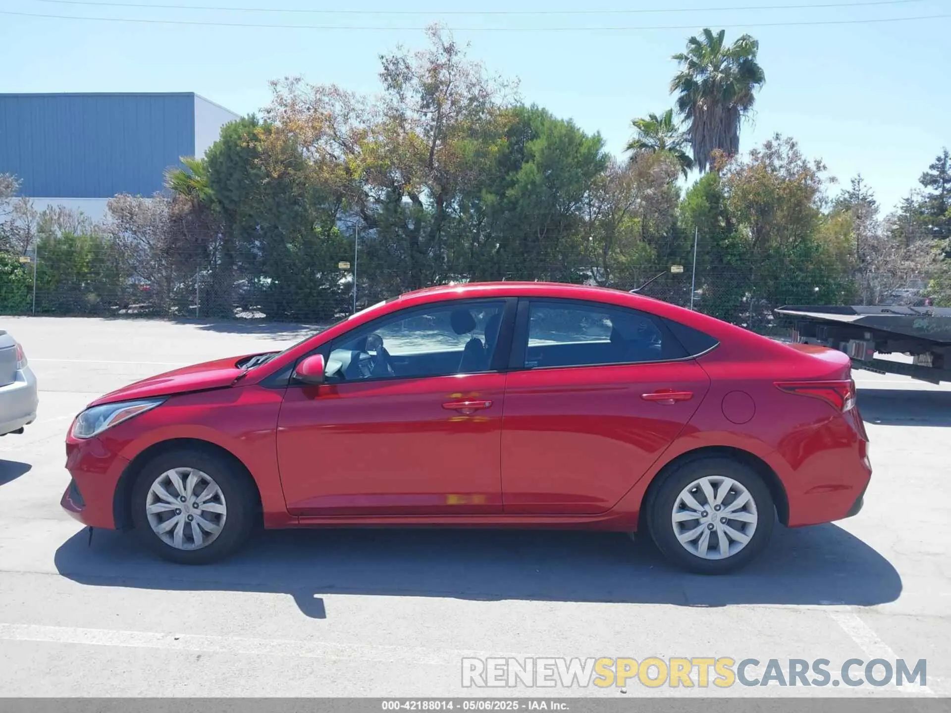 13 Photograph of a damaged car 3KPC24A35KE076749 HYUNDAI ACCENT 2019