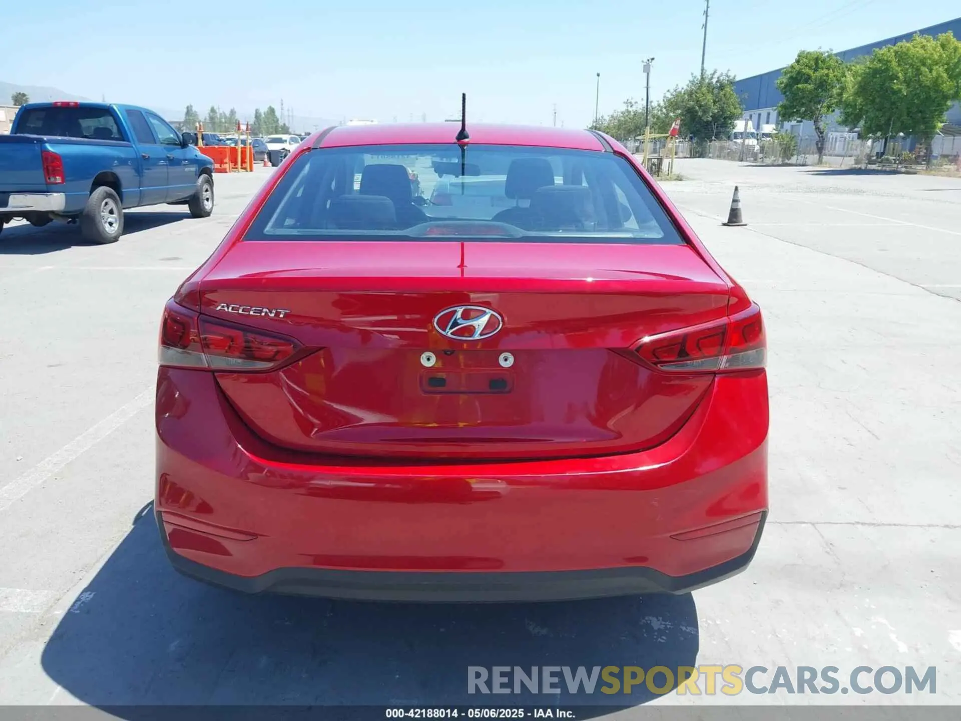 15 Photograph of a damaged car 3KPC24A35KE076749 HYUNDAI ACCENT 2019