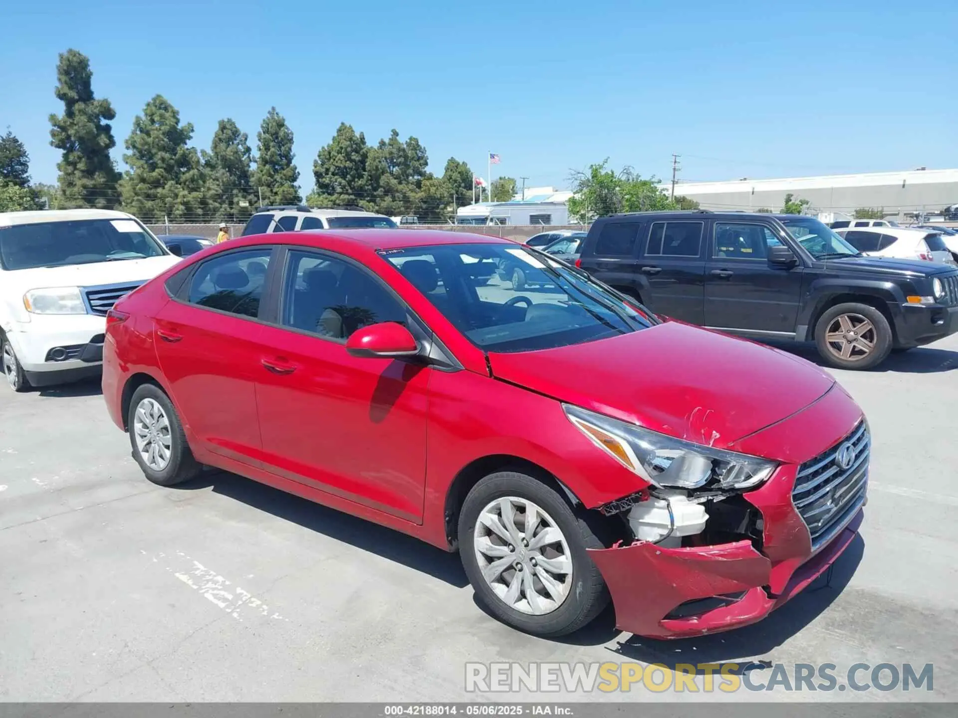 16 Photograph of a damaged car 3KPC24A35KE076749 HYUNDAI ACCENT 2019