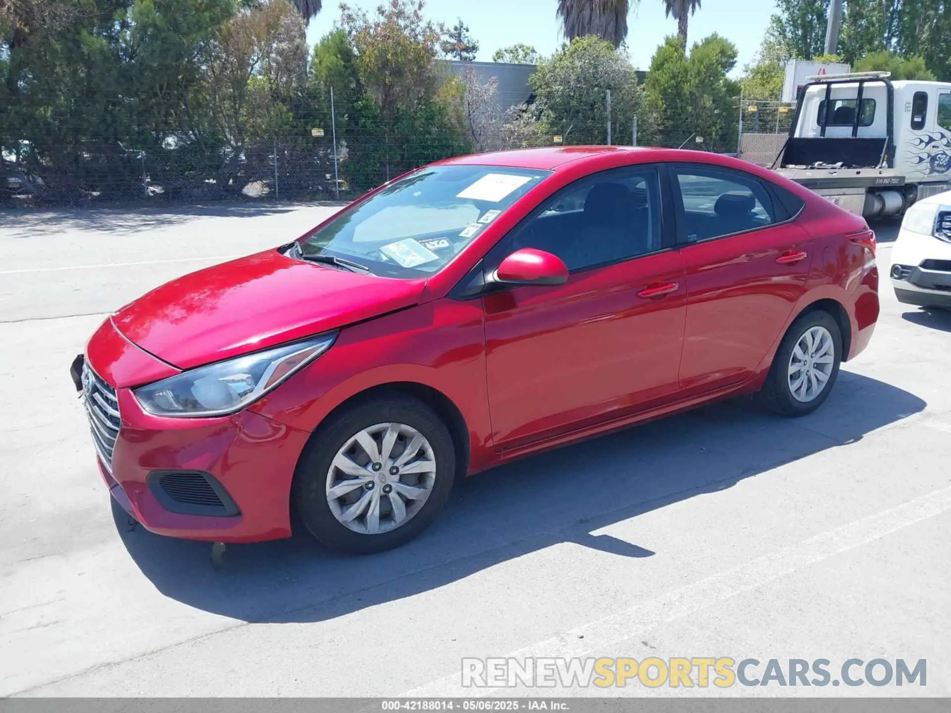 2 Photograph of a damaged car 3KPC24A35KE076749 HYUNDAI ACCENT 2019
